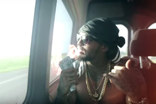 Dave East Flexes Big Bands in "Deposits" Music Video - XXL