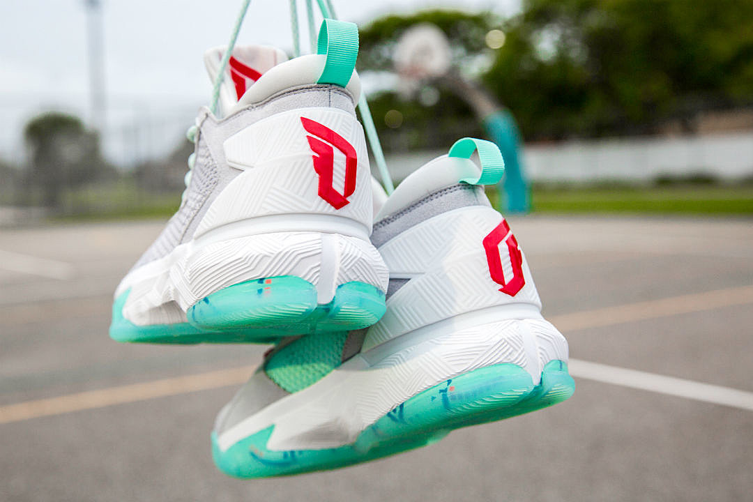 damian lillard teal shoes