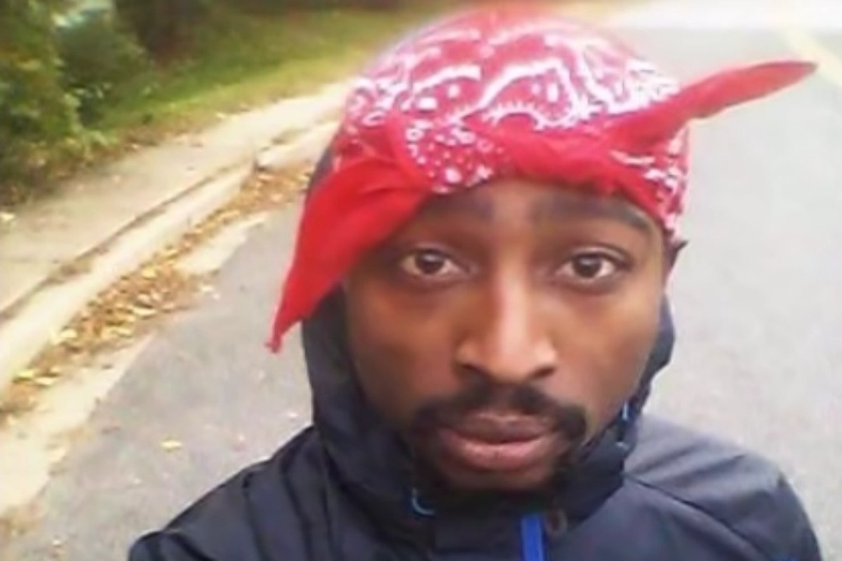 Tupac Fans Think Rapper Is Alive Because of This Selfie XXL