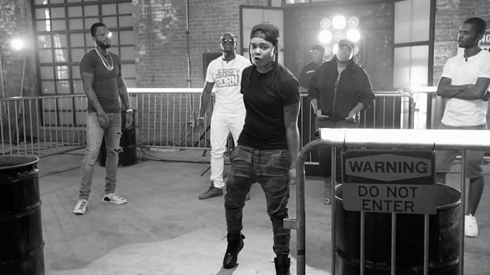 Dave East, Young M.A, Kur, Ms. Jade and Sam Black Perform in 2016 BET Hip Hop Awards Cypher