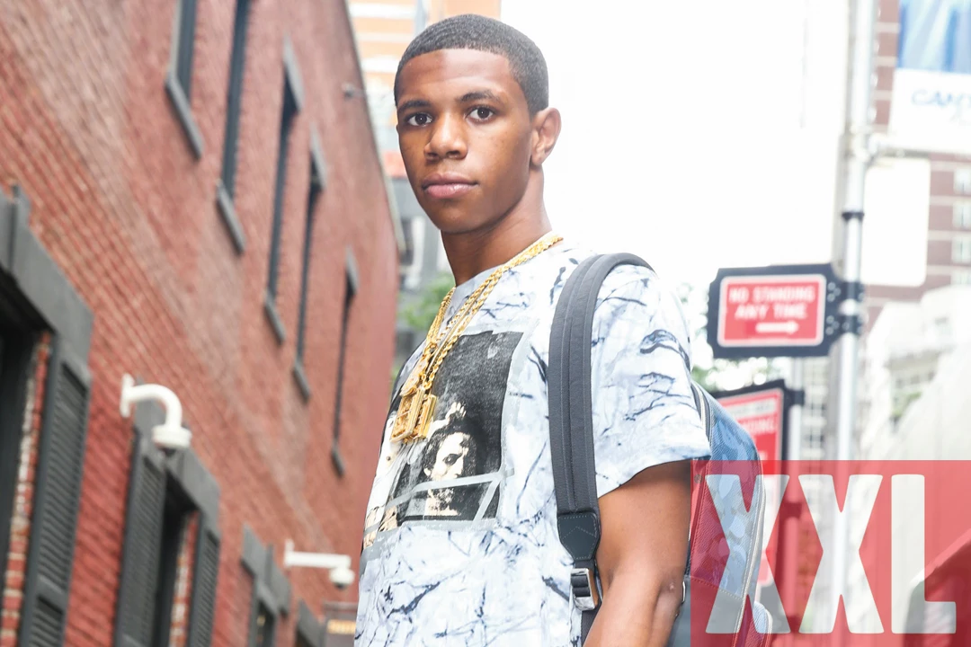 A Boogie Wit Da Hoodie Puts New York on His Back - XXL