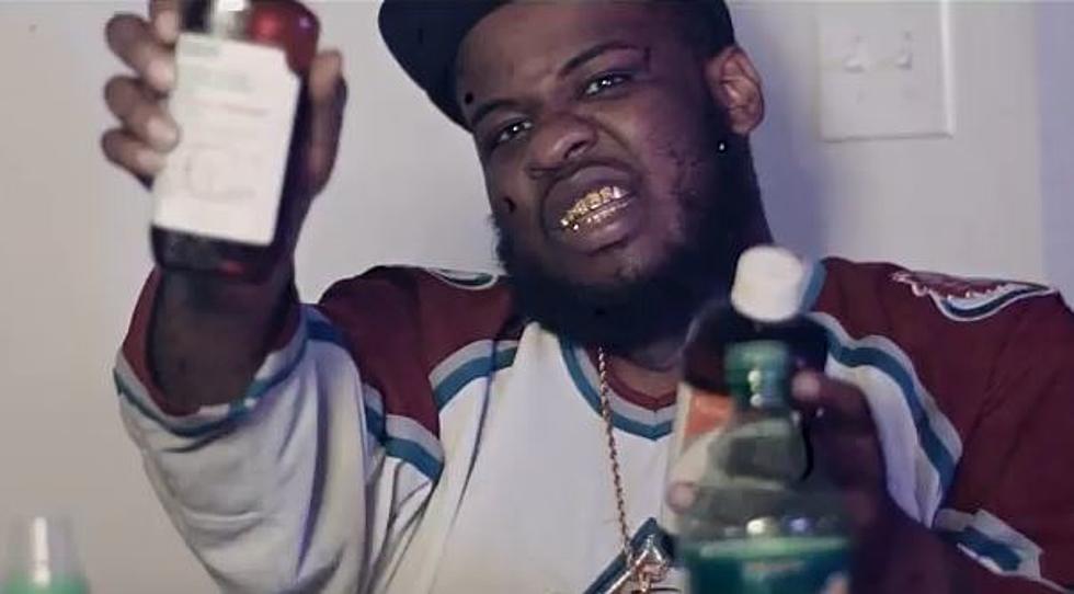 Maxo Kream Makes a Sale in 'Out the Front Door' Video