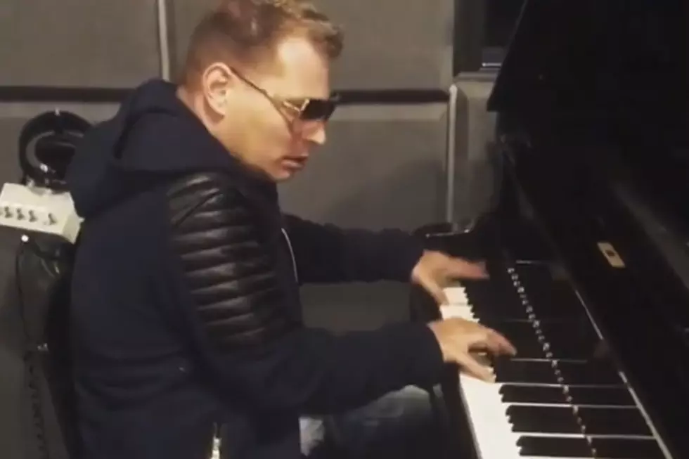 Watch Scott Storch Play Some of the Classic Hip-Hop Hits He Produced on the Piano