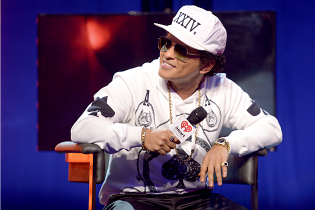 Bruno Mars Shows Love to DJ Quik, Suga Free, E-40 and More West Coast Legends