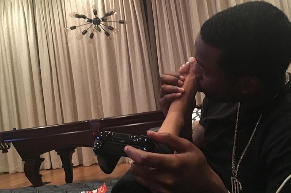 Meek Mill Kissing Nicki Minaj’s Foot Shocks the Internet