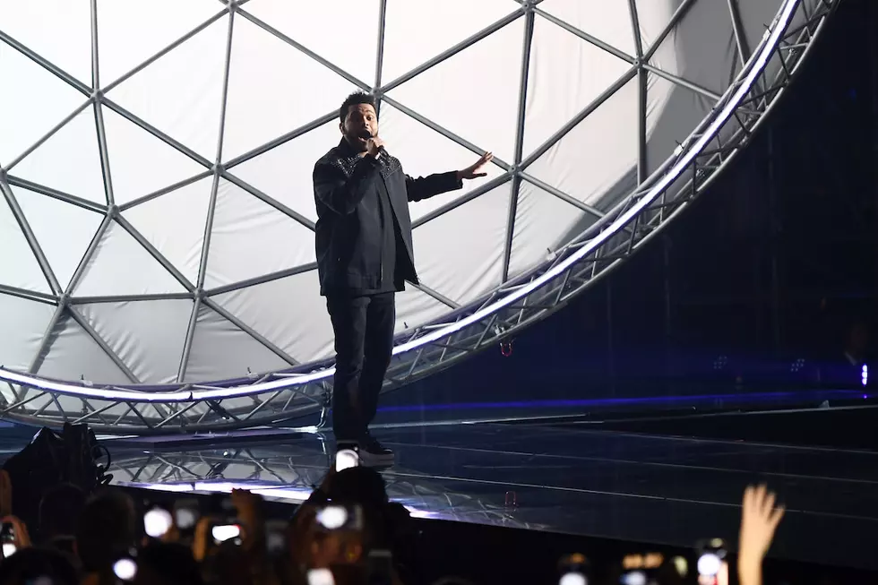 The Weeknd Performs 'Starboy' at 2016 MTV EMAs
