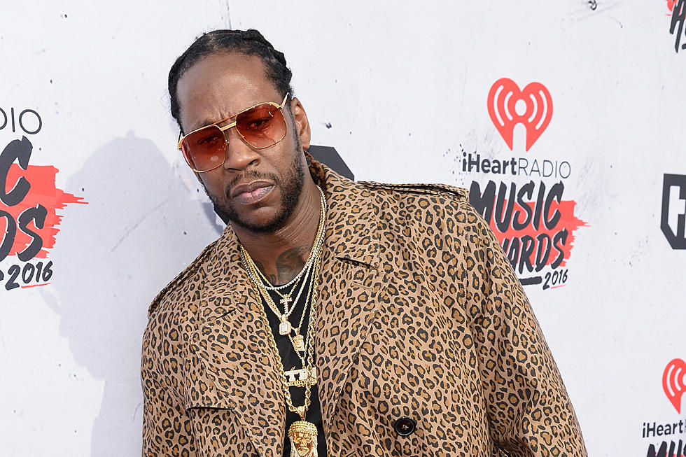 2 Chainz Tells Paparazzo to Step His Camera Game Up