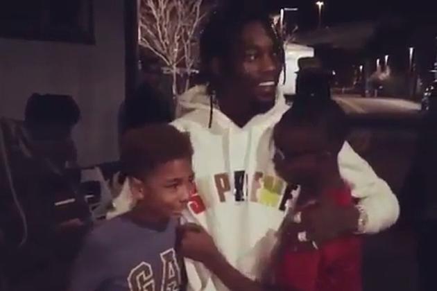 Offset Makes Two Fans Cry After Bringing Them Backstage