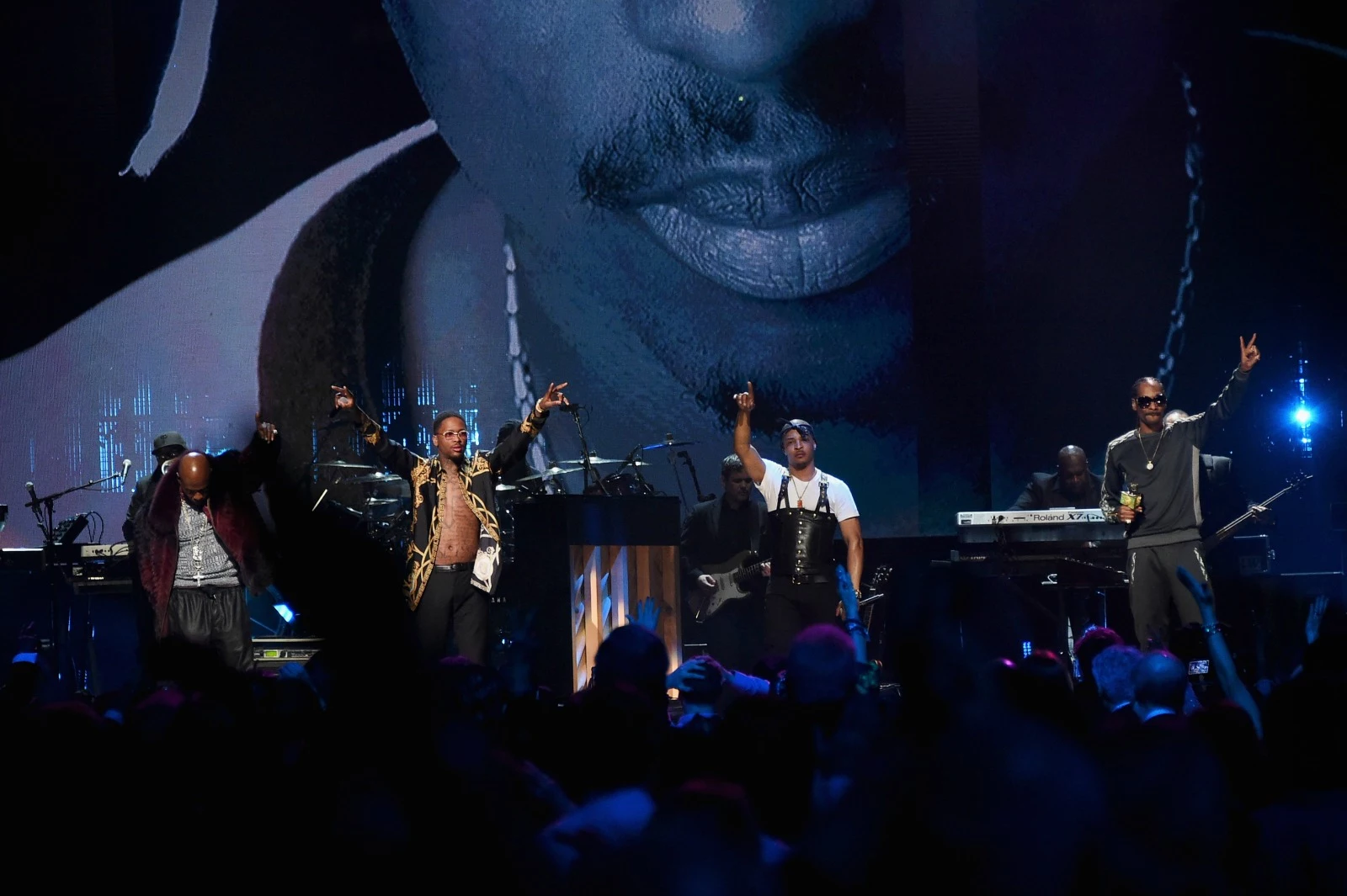 Snoop Dogg, YG, T.I. and Treach Perform Tribute to 2Pac at 2017 Rock and Roll  Hall of Fame Induction Ceremony - XXL