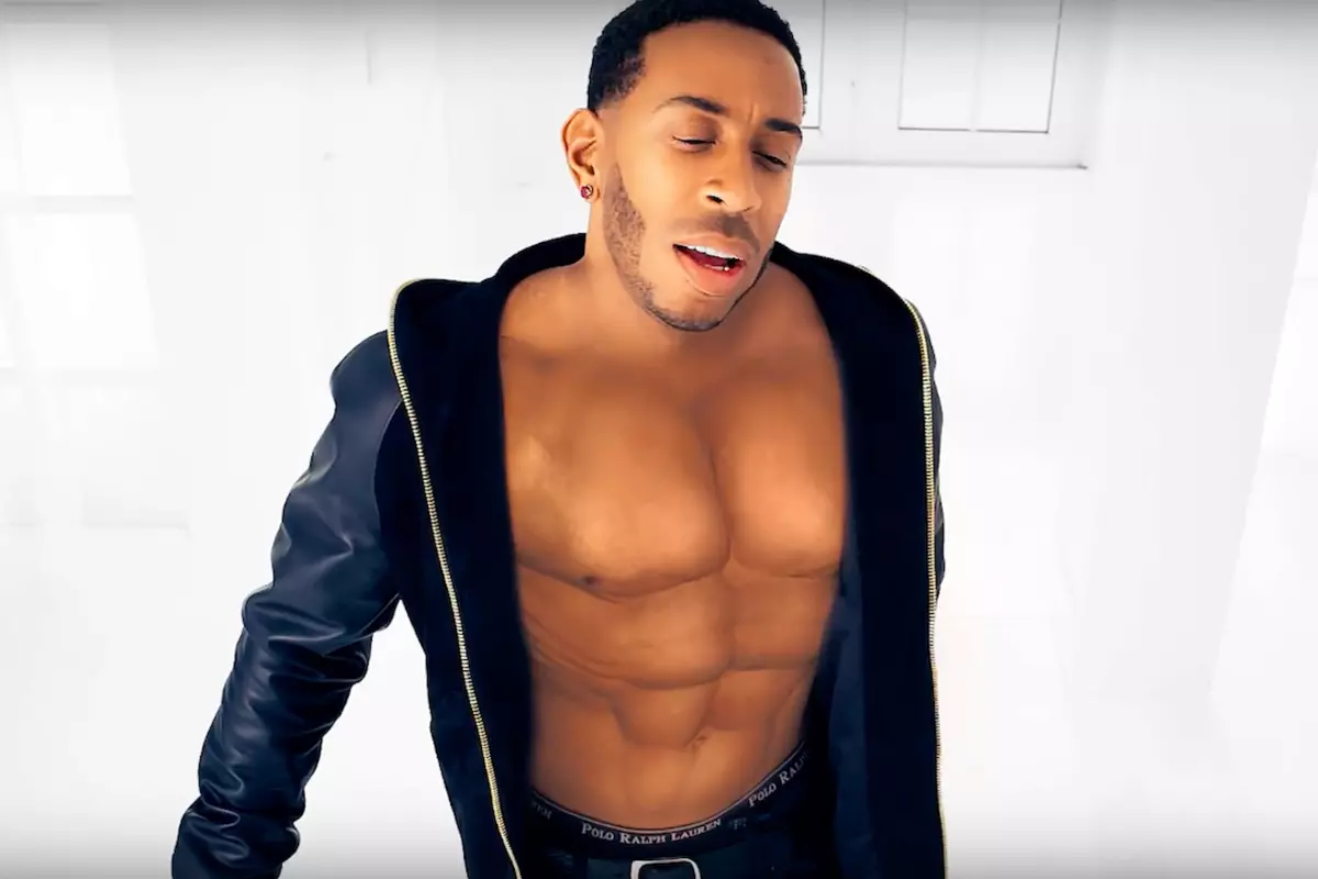 Ludacris Jokes About Sit-Ups for CGI Abs in 'Vitamin D' Video.
