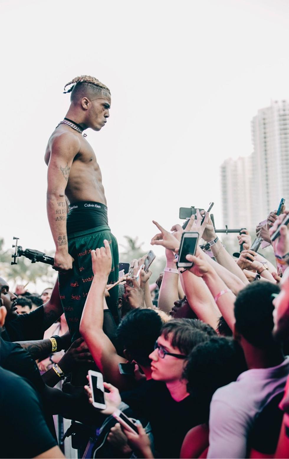 XXXTentacion Performs “Look at Me&#8221; and More at 2017 Rolling Loud Festival