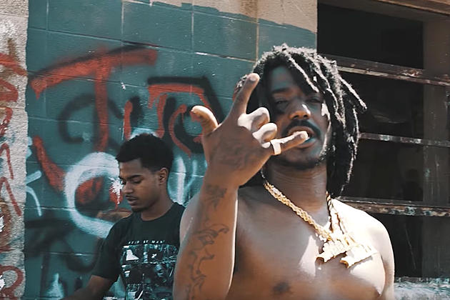 Mozzy Kicks It With His Crew in &#8220;California Ni^%a&#8221; Video