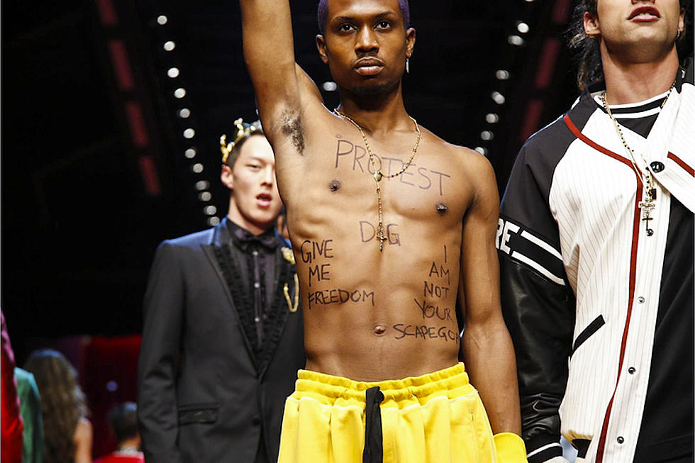 Raury Protests Dolce &#038; Gabanna Fashion Show While Walking on Runway