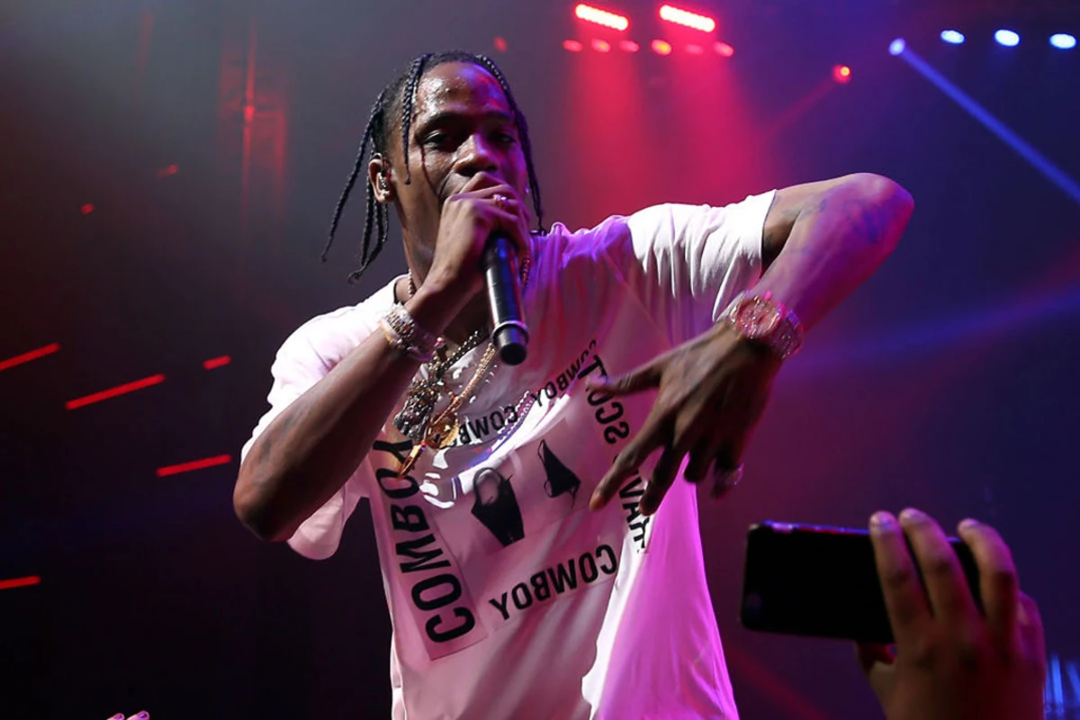 Travis Scott Goes Off on Fan in V.I.P. Section for Using Cellphone ...