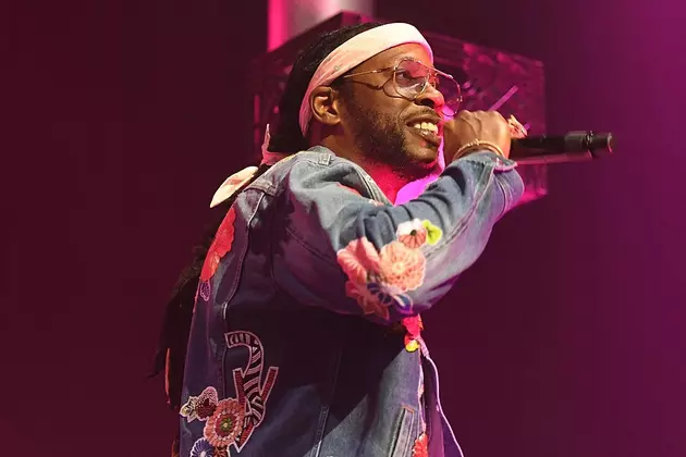 2 Chainz Continues Pretty Girls Like Trap Music Tour With Broken Leg