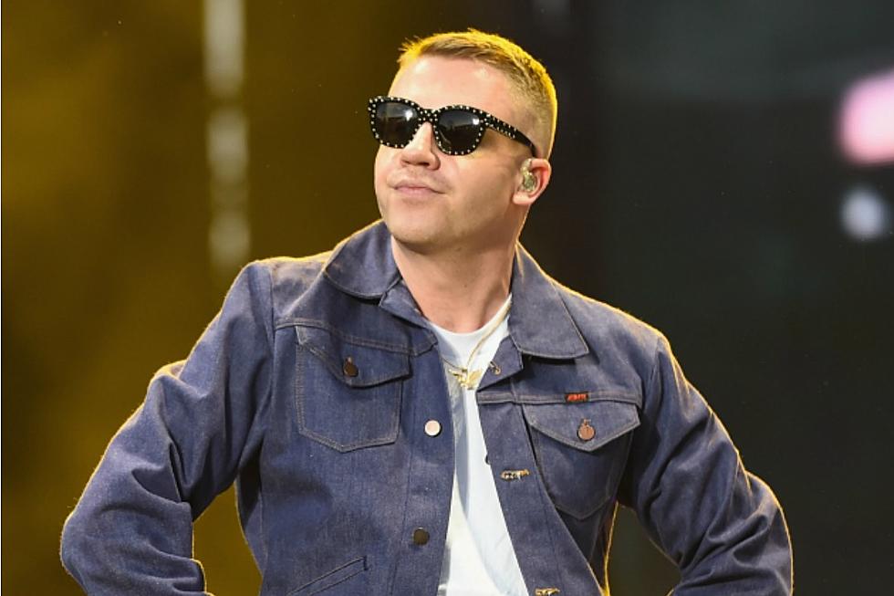 Macklemore Informs Critic Questioning His “Racist” Haircut That He Got Rid of It