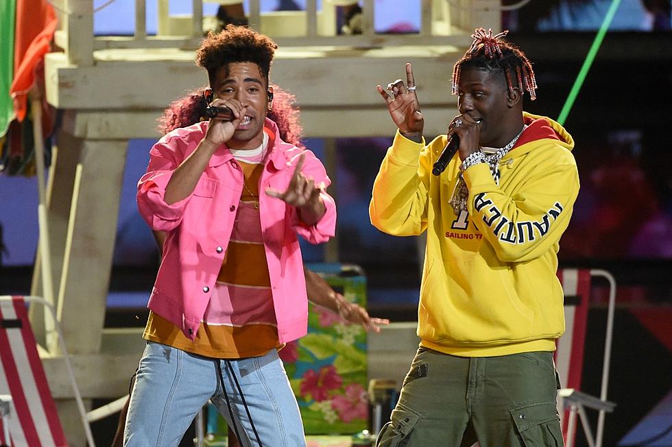 Kyle Performs “iSpy” With Lil Yachty at 2017 Teen Choice Awards