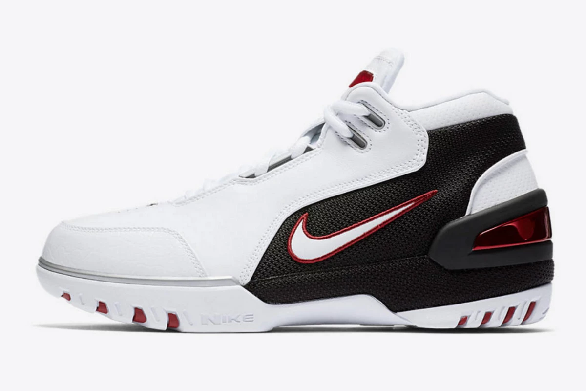 Nike to ReRelease LeBron James’ King's First Signature Shoe XXL