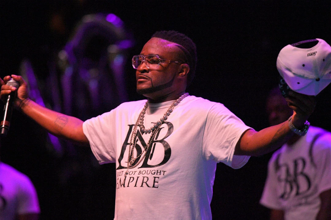 Shawty Lo's Hearse Brings Late Rapper to Strip Club (Video)