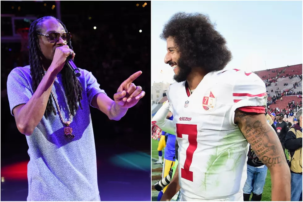 Snoop Dogg Applauds Colin Kaepernick for Bringing Awareness to Social Issues