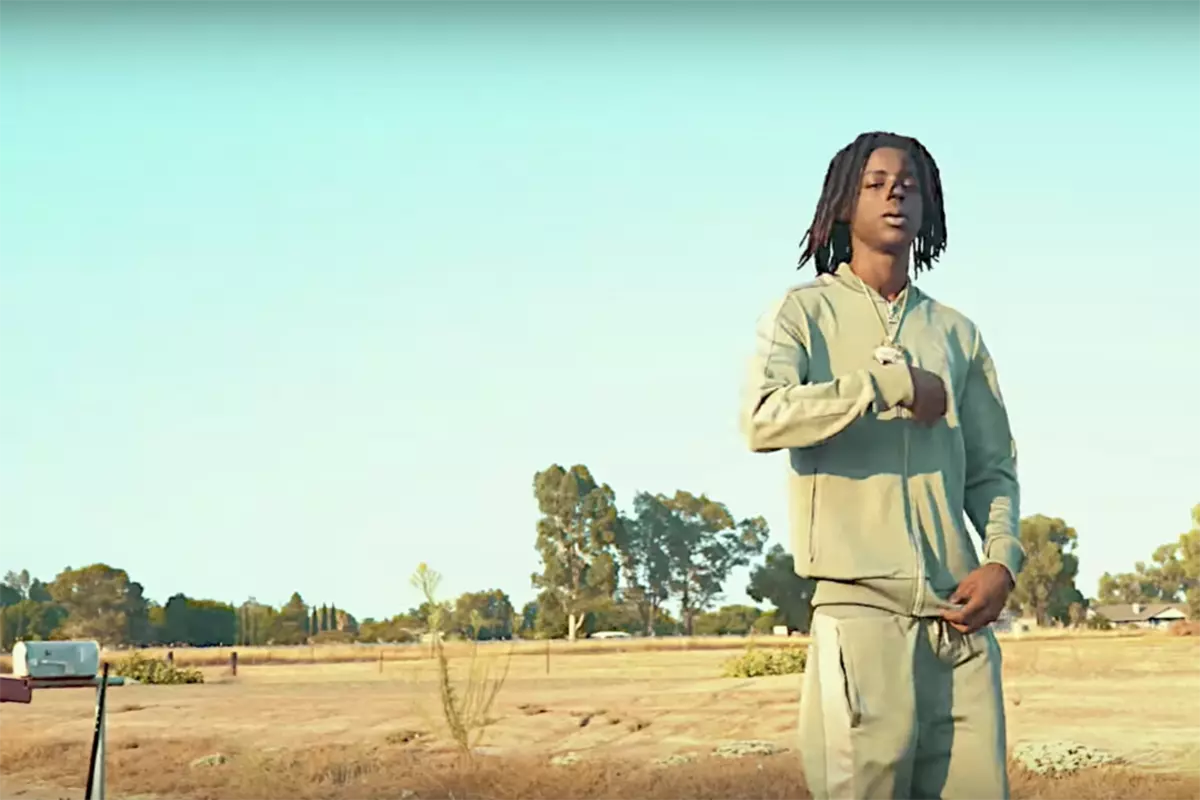 OMB Peezy Preps 'Humble Beginnings' Project With Cardo XXL OMB Peezy Preps 'Humble Beginnings' Project With Cardo XXL