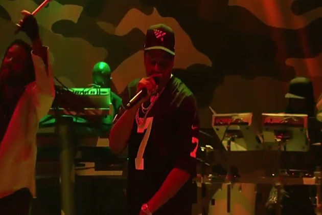 Jay-Z Performs &#8220;4:44,&#8221; “Bam” in a Colin Kaepernick Jersey on ‘SNL’