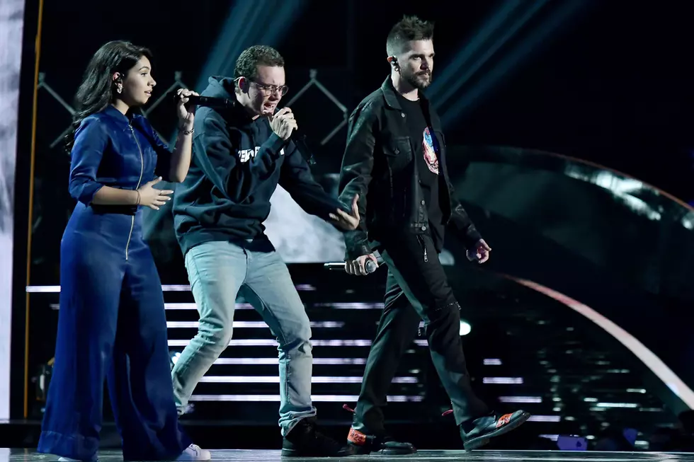 Watch Logic Perform ''1-800-273-8255'' at the 2017 Latin Grammys