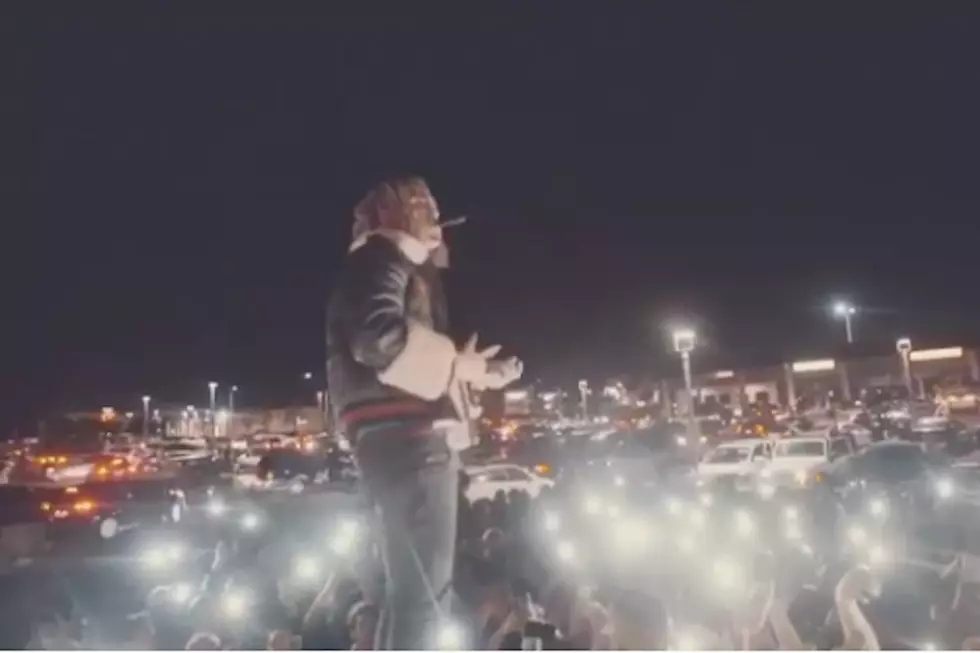 Lil Pump Performs ''Gucci Gang'' in Parking Lot