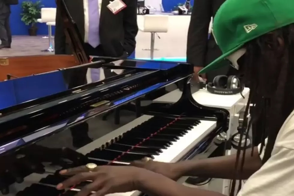 Watch Flavor Flav’s Impressive Piano-Playing Skills 