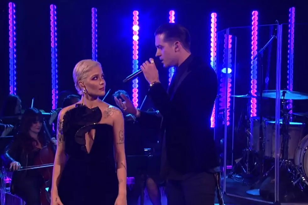 G-Eazy and Halsey Perform ''Him & I'' on 'SNL'