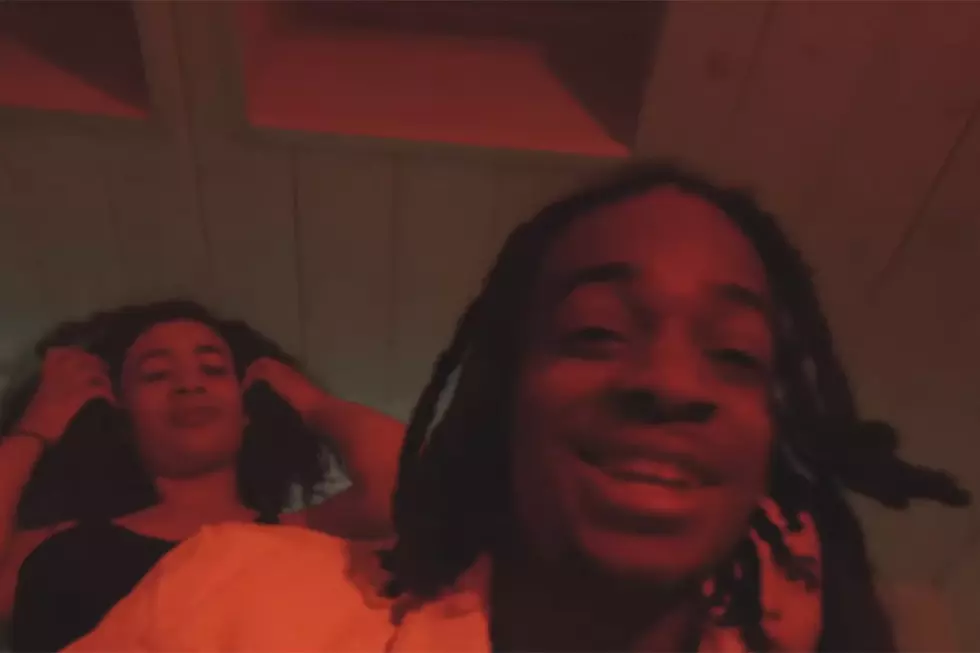 Thouxanbanfauni's Face Melts in "Wide Awake" Video