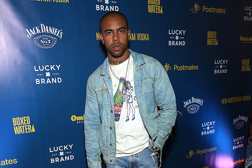 Vic Mensa&#8217;s Foundation Gives Away Thousands of Sneakers to Chicago&#8217;s Youth