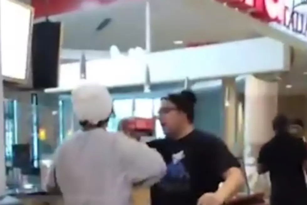 Lil Xan Caught on Video Arguing With Man in Indianapolis Mall