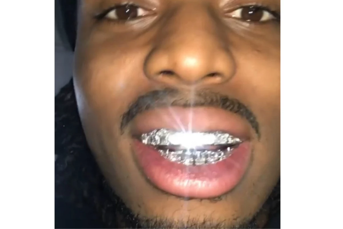 Quavo Shows Off New Icy $250,000 Grill - XXL