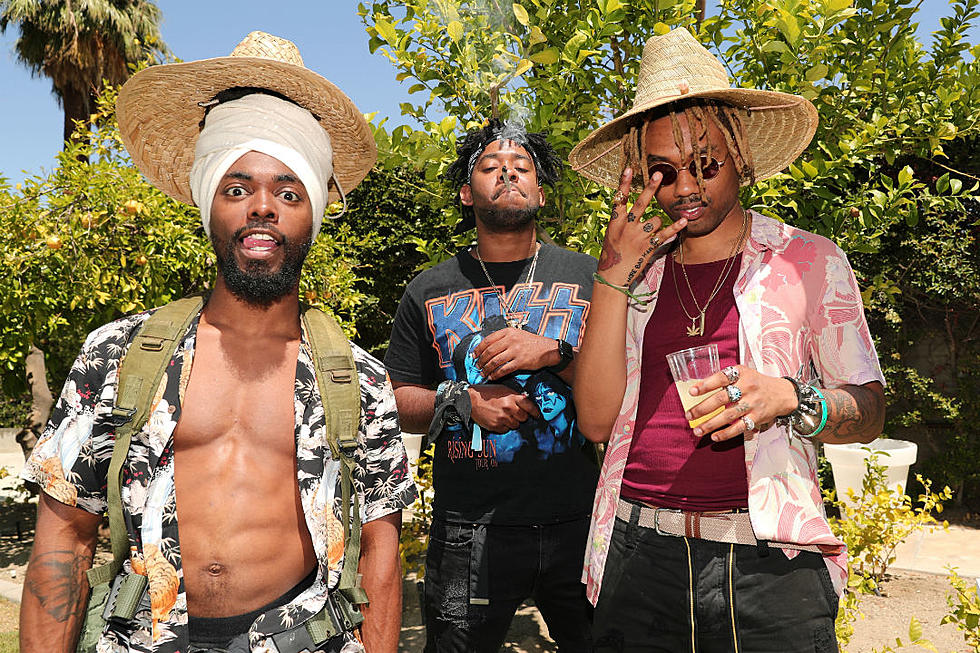 EarthGang’s ‘Mirrorland’ Album Arrives This Year