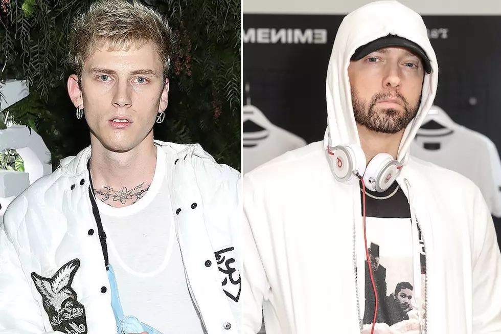 Eminem Calls Machine Gun Kelly a "C*!ksucker" on Stage