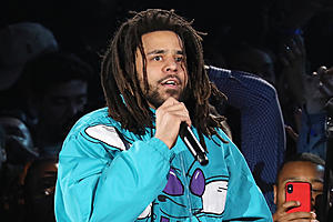 J. Cole Breaks Another Record, Drake&#8217;s Sideline Antics Takes a Turn for the Worst, Kodak Black Facing Stiff Prison Sentence. Here&#8217;s Your Top 3 Entertainment News Stories of the Week!