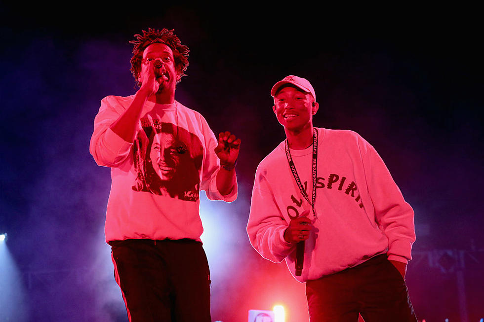 Jay-Z Gives Surprise Performance of &#8220;Frontin'&#8221; and More With Pharrell: Watch
