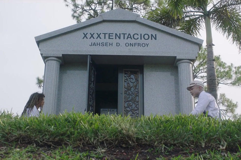 Craig Xen Visits XXXTentacion's Gravesite in "Run It Back" Video