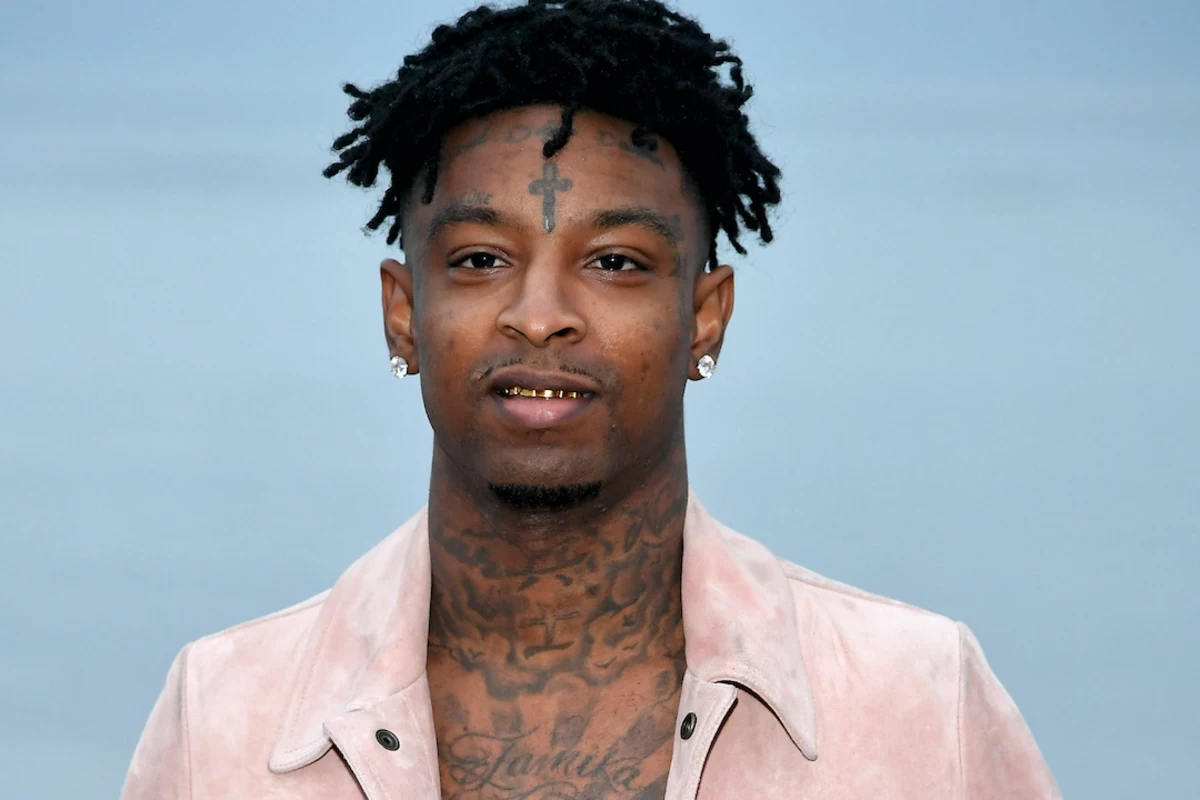 21 Savage Buys Himself A New 2017 Mercedes Maybach