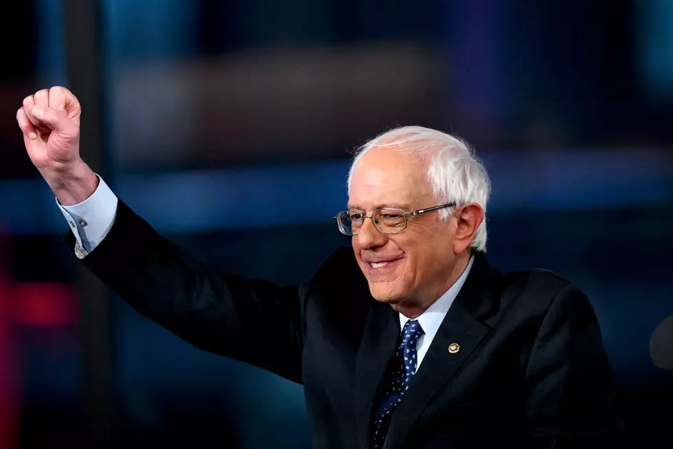 Bernie Sanders Walks Out to Young Thug’s “Pick Up the Phone” Verse for Campaign Speech: Watch