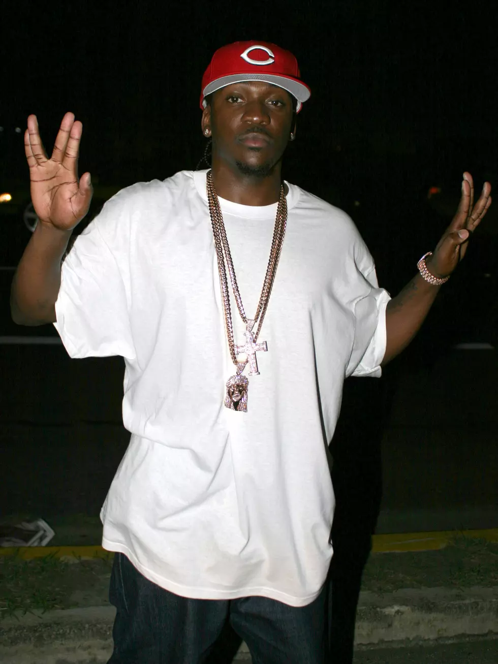 Remember When Oversized White T-Shirts Were Go-To Hip-Hop 'Fit - XXL