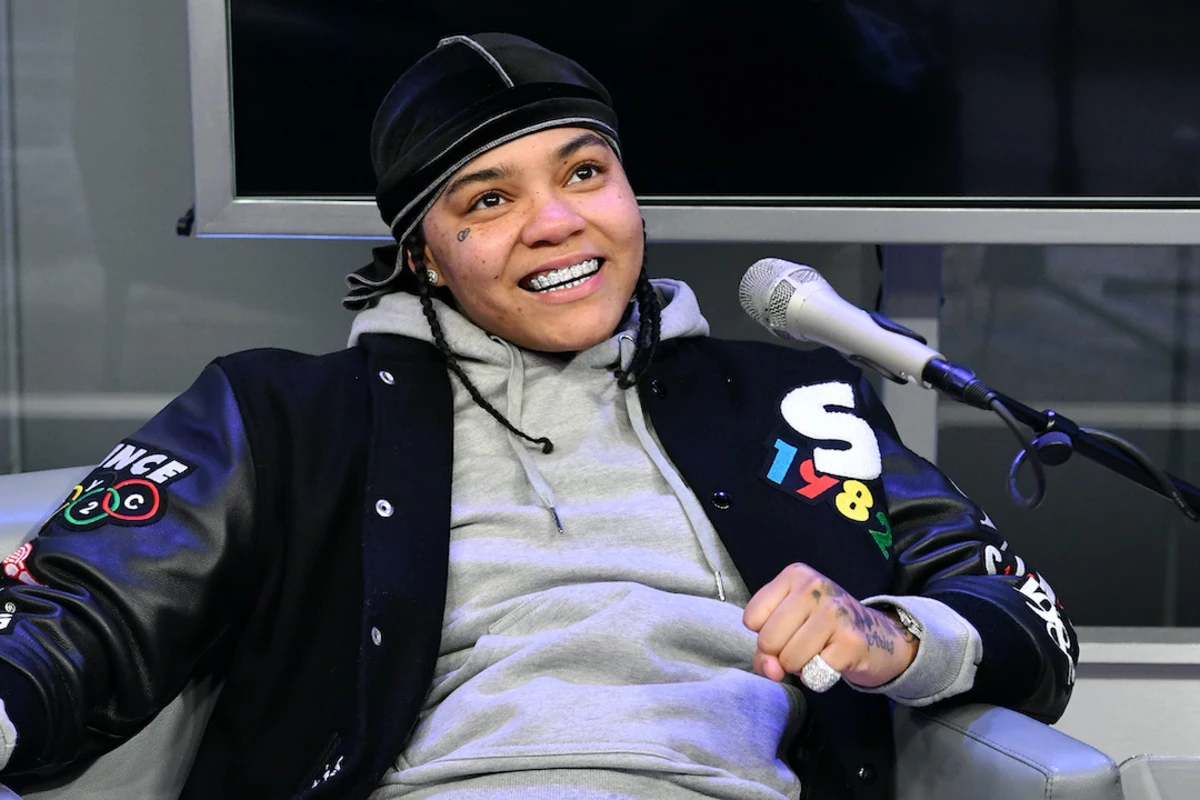 Young Ma Sells Her Own Sex Toy Xxl