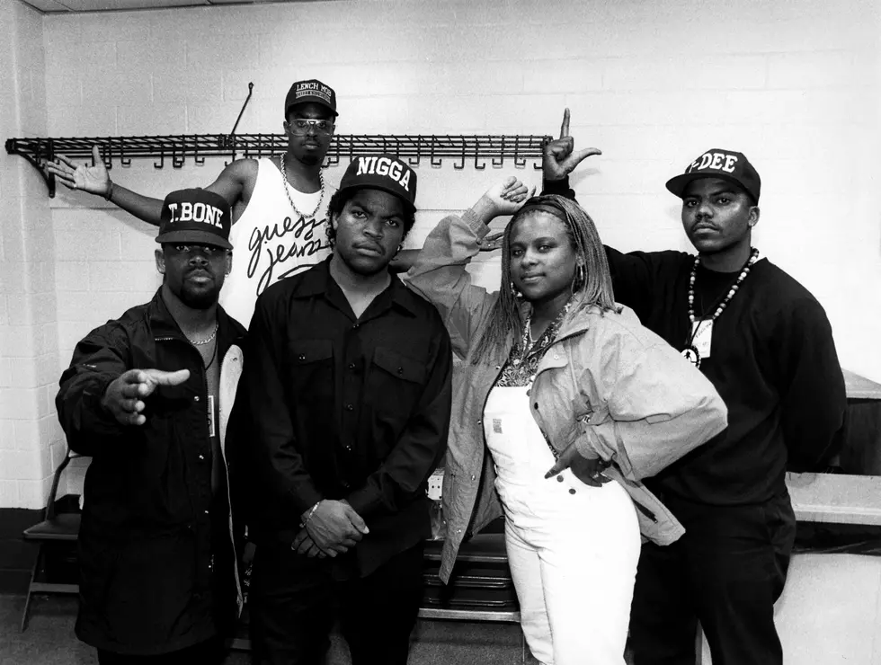 Cube feat. Ice Cube 90s. Ice Cube n.w.a. Ice Cube молодой. NWA 90s.