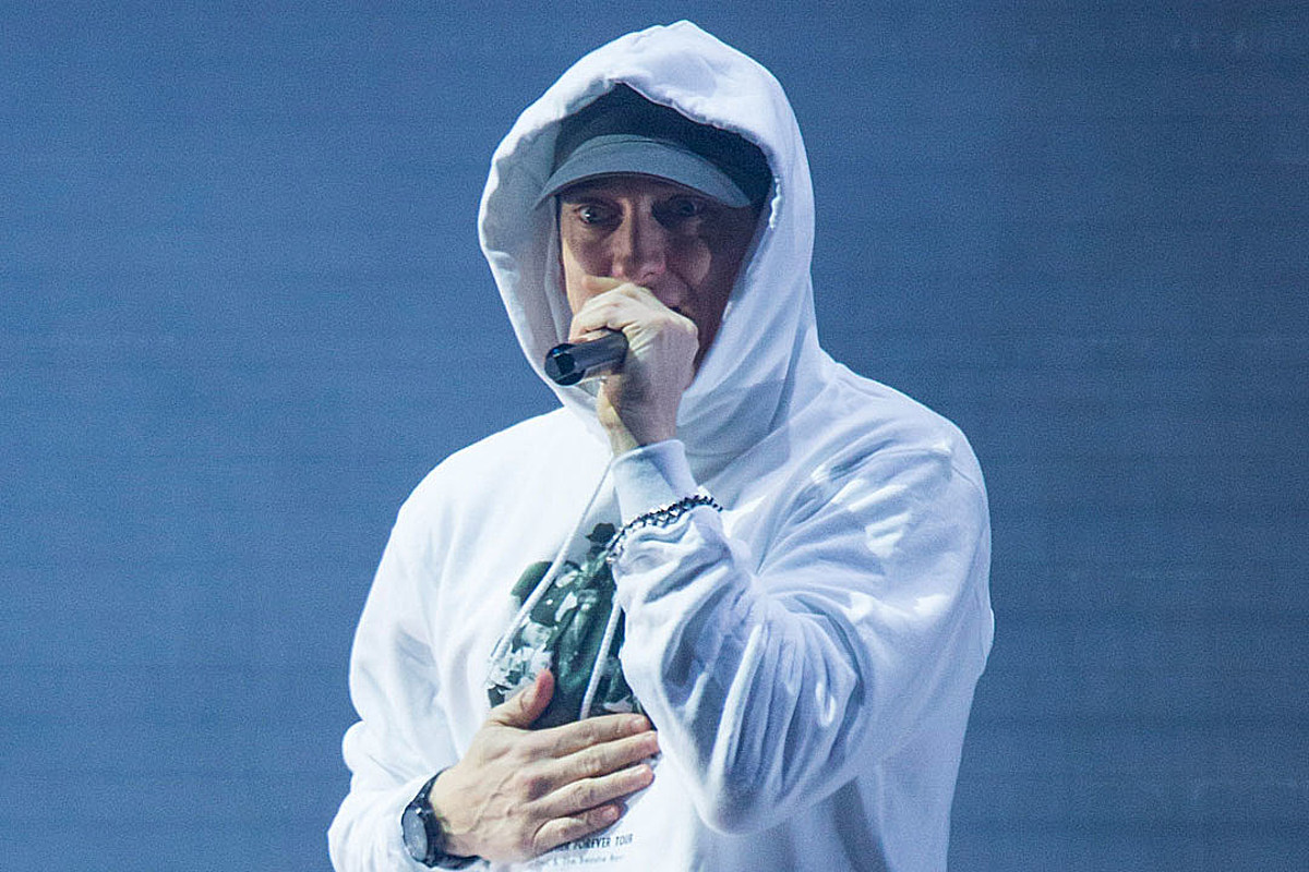 Every Rapper Eminem Name Drops On Music To Be Murdered By Side B Xxl 