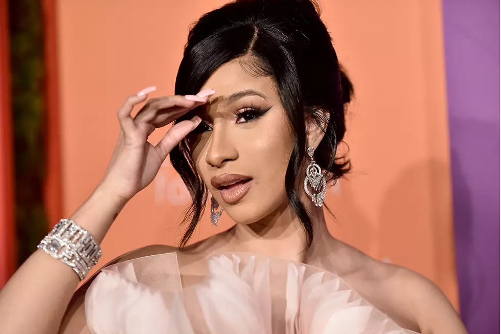 Cardi B Stops Kulture From Hearing “Wap”