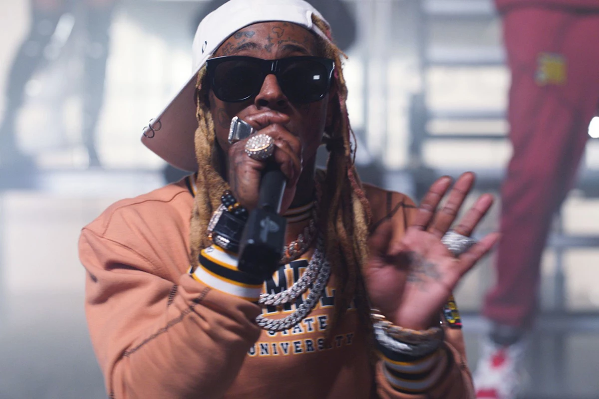 Lil Wayne Says 'Fk the Grammys' XXL