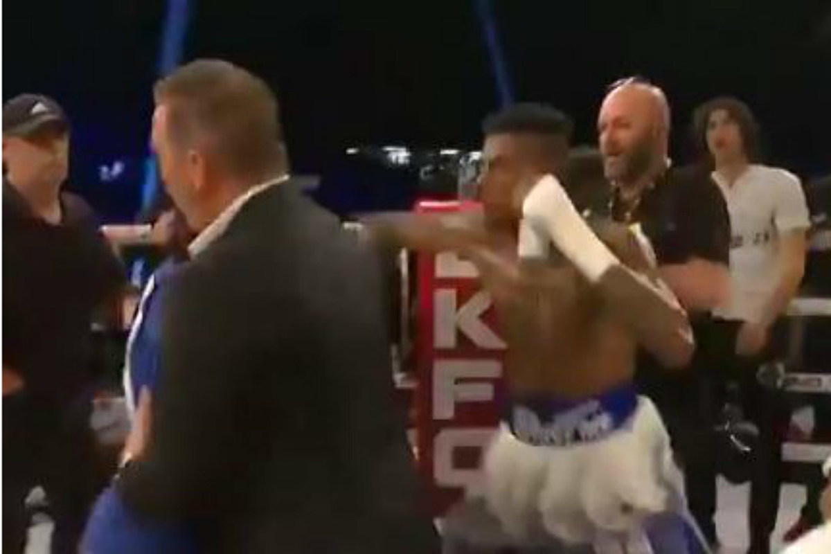 Blueface Punches Fan Who Rushed Boxing Ring After Blueface ...