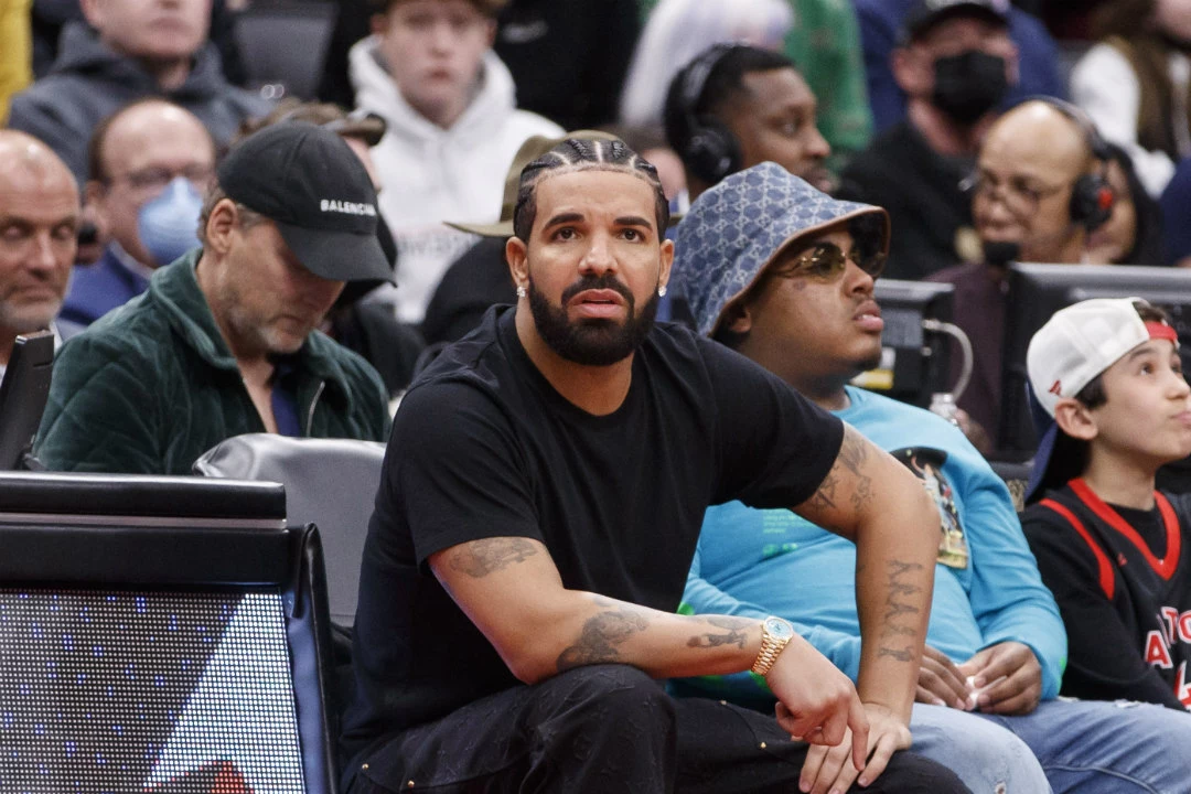 Drake Gets Face Tattoo In Honor Of His Mother VIDEO  theJasmineBRAND