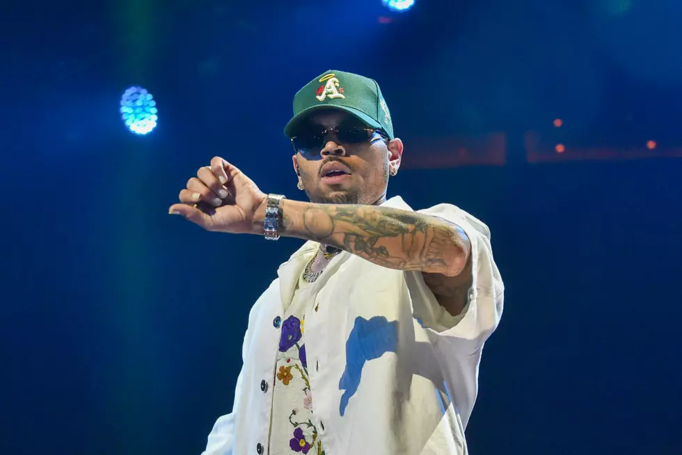 Chris Brown Meet and Greet Photos Go Viral After Rumors of Them Costing $1,000 Circulate